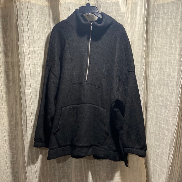 Old Navy Sweaters - Black Sherpa quarter zip sweater with front pocket
